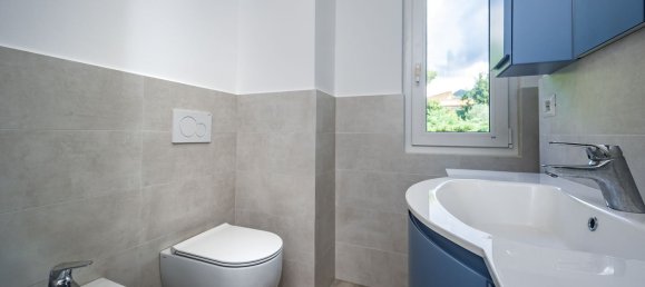 6 bedrooms Penthouse in Recco, Italy No. 379599 20