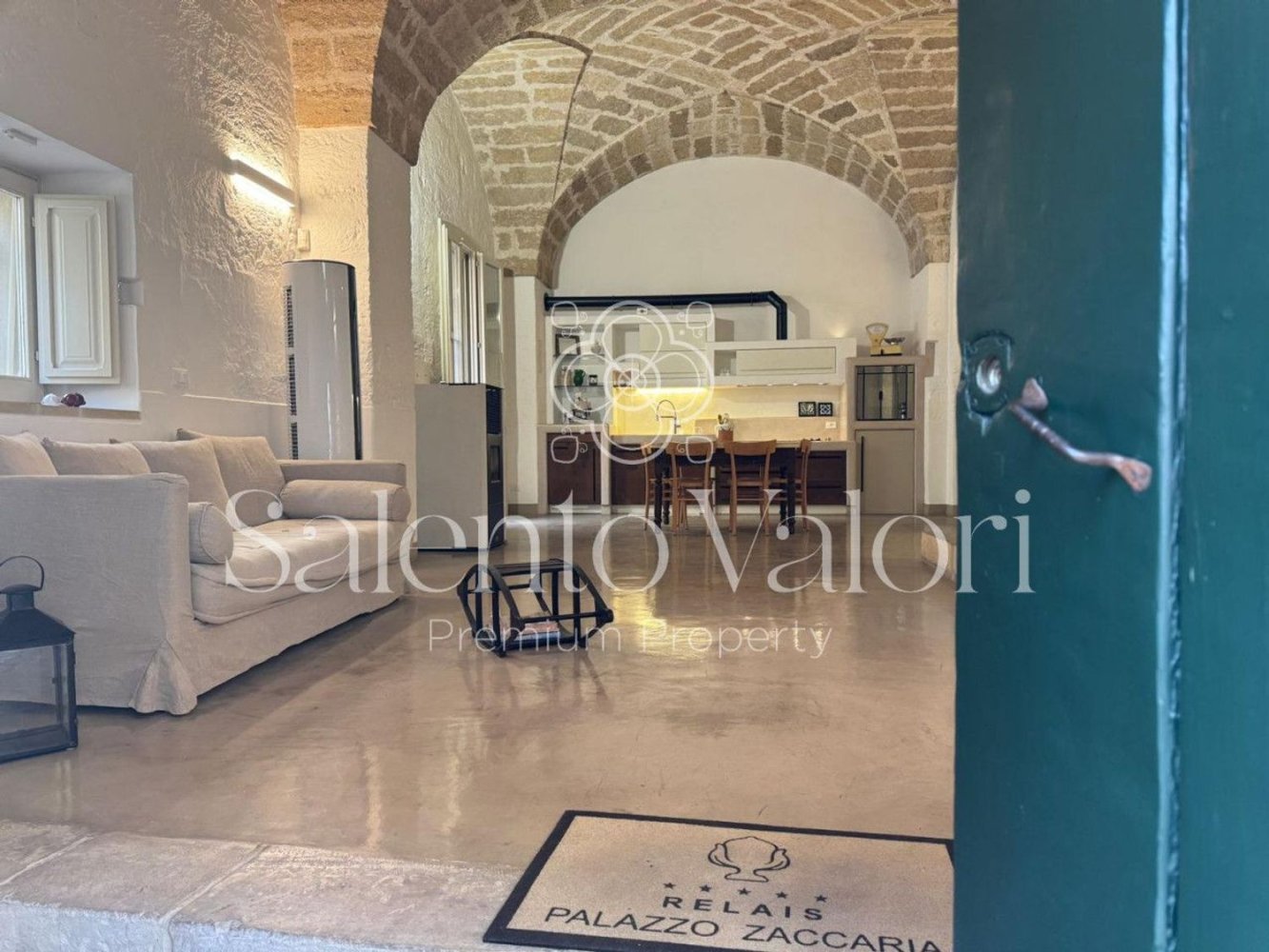 6 rooms House in Matino, Italy No. 89261