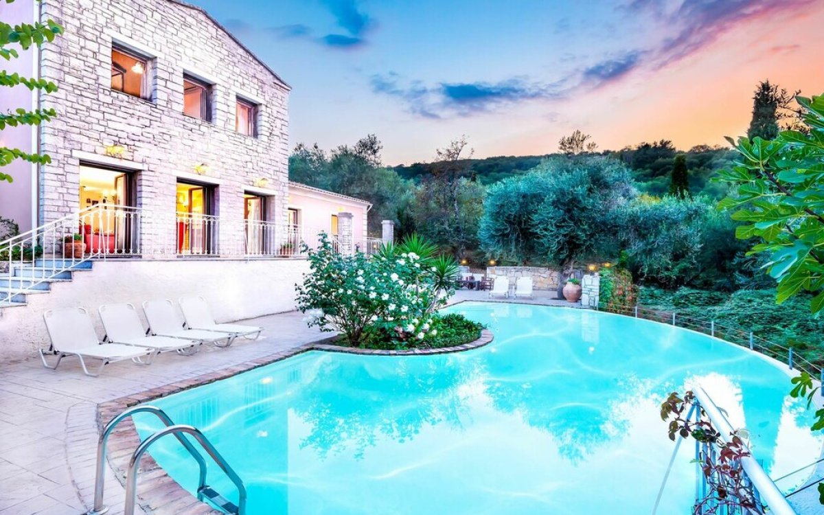 4 Schlafzimmer Villa in Corfu, Greece, Nr. 1383