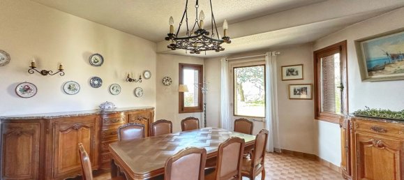 5 bedrooms House in Coublevie, France No. 202377 11