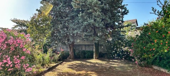 5 bedrooms House in Coublevie, France No. 202377 16