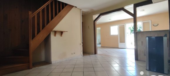 4 Schlafzimmer Haus in Port-Mort, France, Nr. 323157 2