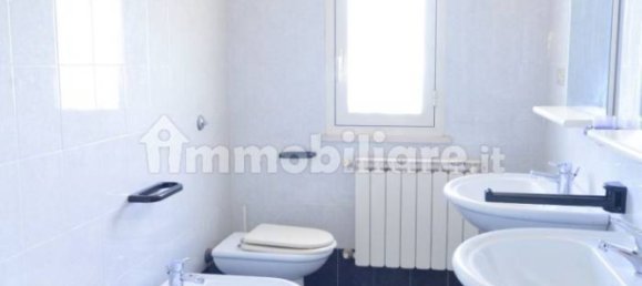 Вилла с 3 спальнями в Спольторе, Италия № 259328 36