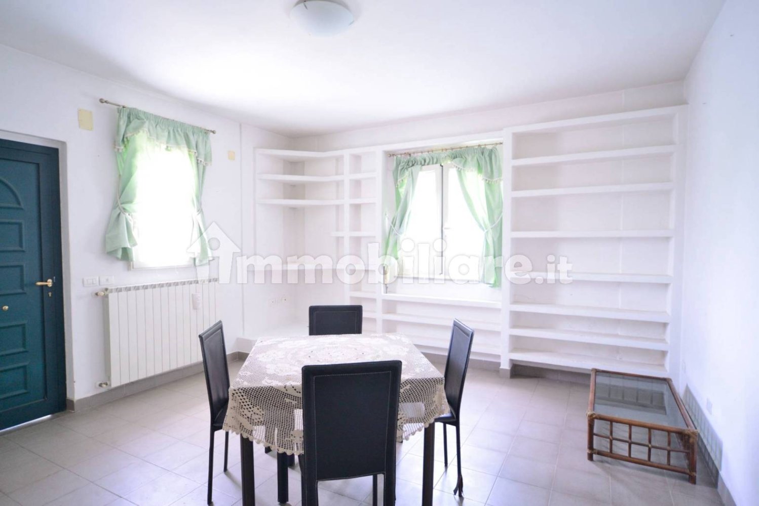 Вилла с 3 спальнями в Спольторе, Италия № 259328