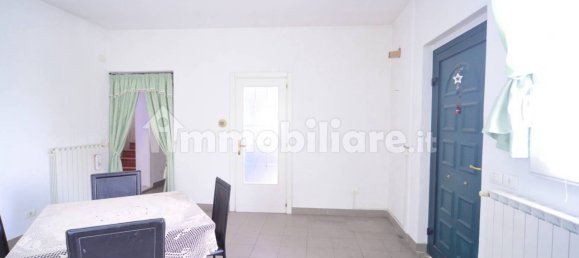 Вилла с 3 спальнями в Спольторе, Италия № 259328 4