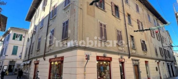 3 bedrooms Apartment in Como, Italy No. 9695 4