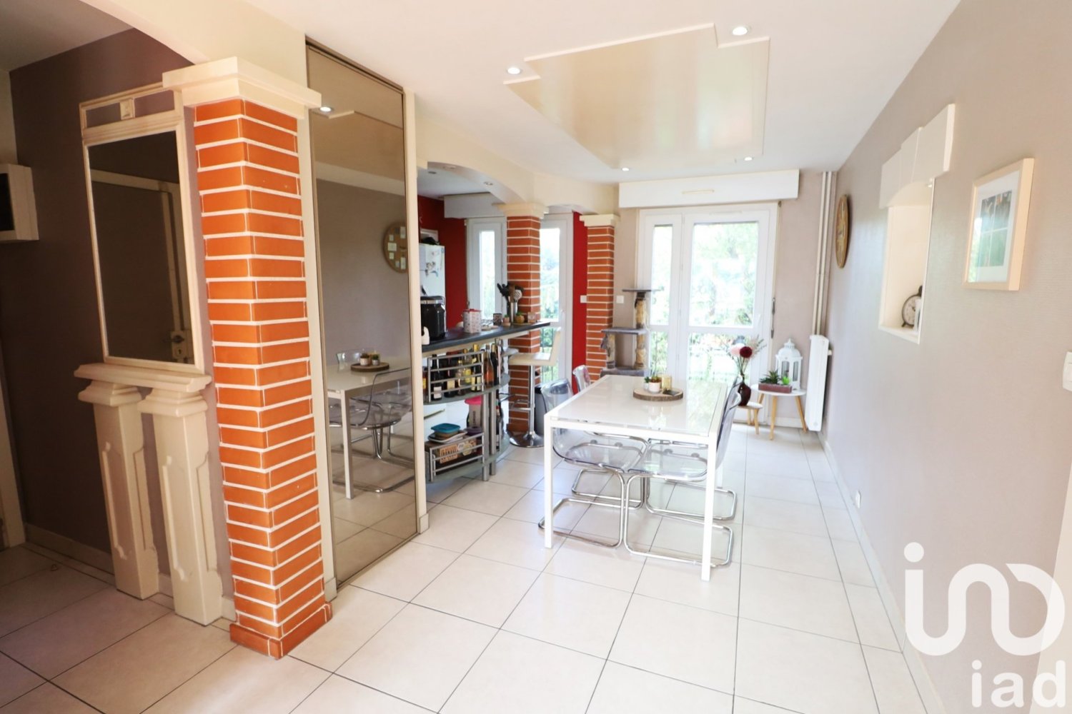 3 rooms Apartment in La Chapelle-Saint-Mesmin, France No. 223479