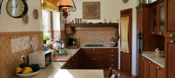 Вилла с 9 комнатами в Ардеа, Италия № 213620 35