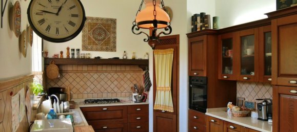 Вилла с 9 комнатами в Ардеа, Италия № 213620 39