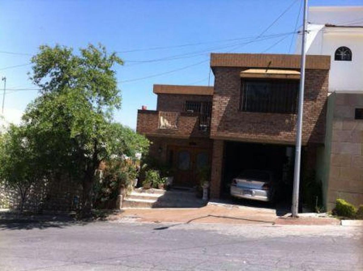 3 bedrooms House in Nuevo Leon, Mexico No. 175105