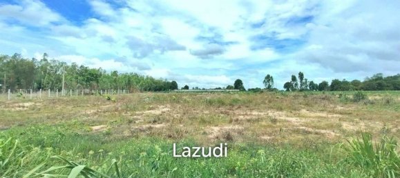 2920m² Commercial property in Bang Lamung, Thailand No. 15322 3