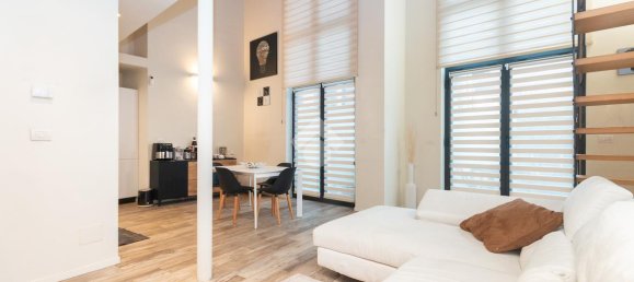 5 rooms Apartment in Turin, Italy No. 72207 3