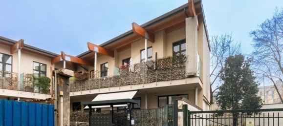 5 rooms Apartment in Turin, Italy No. 72207 40