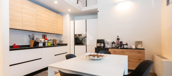 5 rooms Apartment in Turin, Italy No. 72207 9