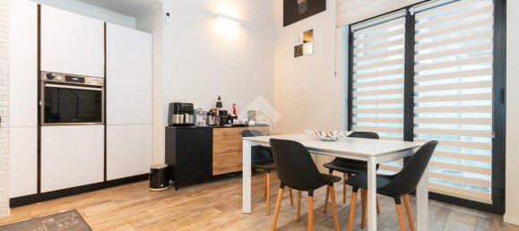 5 rooms Apartment in Turin, Italy No. 72207 6