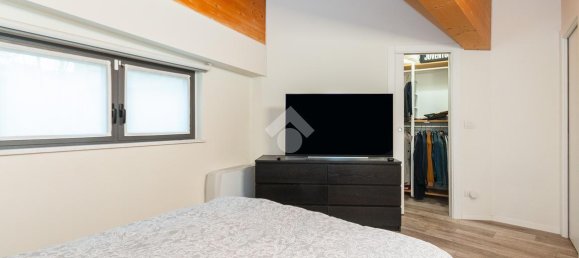 5 rooms Apartment in Turin, Italy No. 72207 27