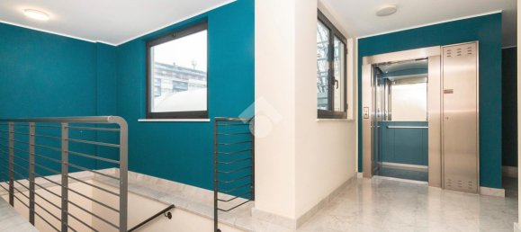 5 rooms Apartment in Turin, Italy No. 72207 34