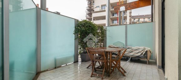 5 rooms Apartment in Turin, Italy No. 72207 16