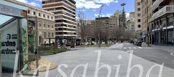 Apartamento de 4 dormitorios en Alicante, Spain No. 70105 50