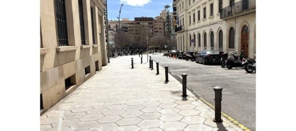 Apartamento de 4 dormitorios en Alicante, Spain No. 70105 47