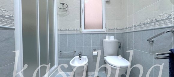 Apartamento de 4 dormitorios en Alicante, Spain No. 70105 17