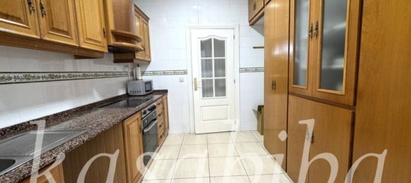 Apartamento de 4 dormitorios en Alicante, Spain No. 70105 4