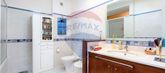 5 bedrooms Apartment in Porto, Portugal No. 37609 14