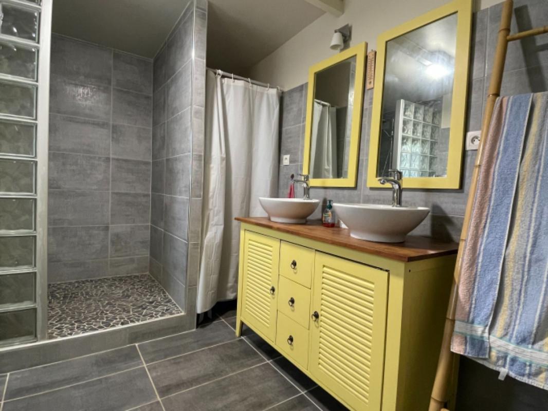 2 bedrooms House in Vernon, France No. 196812