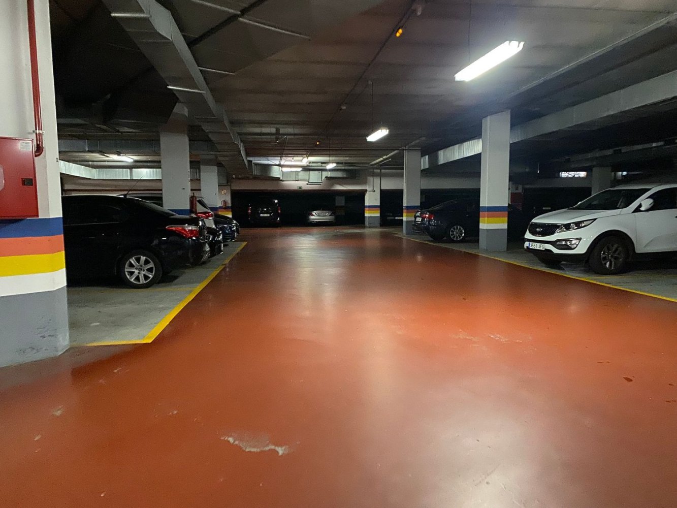  Garage in A Coruna, Spain No. 196615