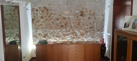 7 rooms Apartment in Catanzaro, Italy No. 259498 8