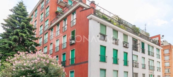 2 bedrooms Apartment in Milan, Italy No. 327556 24