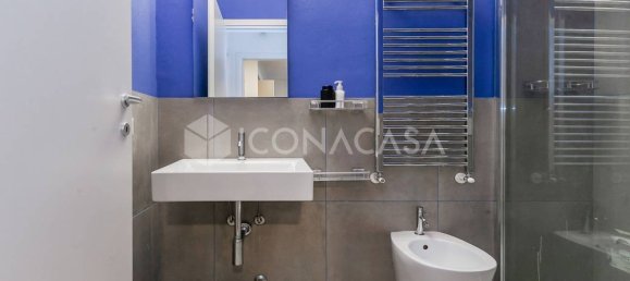 2 bedrooms Apartment in Milan, Italy No. 327556 18