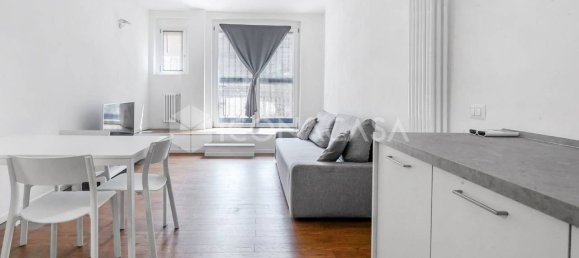 2 bedrooms Apartment in Milan, Italy No. 327556 6