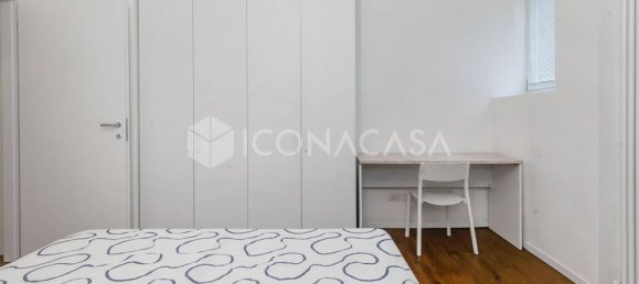 2 bedrooms Apartment in Milan, Italy No. 327556 16