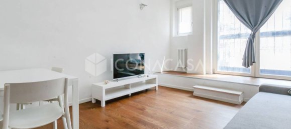 2 bedrooms Apartment in Milan, Italy No. 327556 5