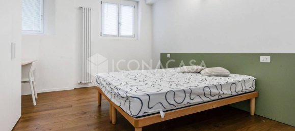 2 bedrooms Apartment in Milan, Italy No. 327556 11