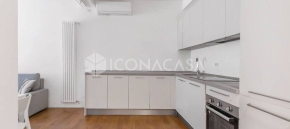 2 bedrooms Apartment in Milan, Italy No. 327556 8