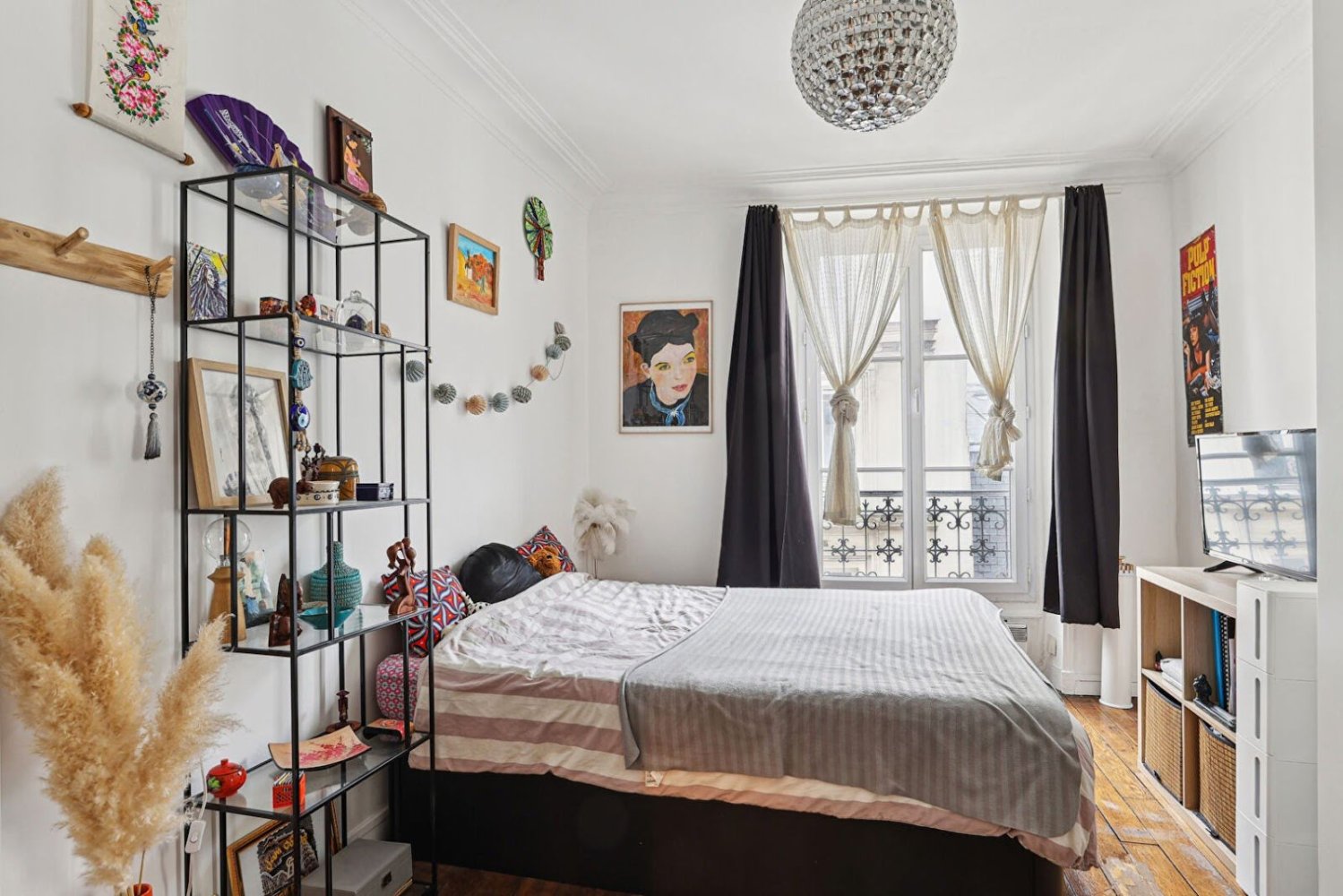 1 bedroom Apartment in Paris, France No. 296374
