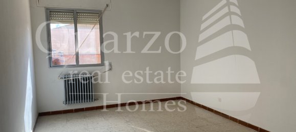Apartamento de 4 dormitorios en Segovia, Spain No. 28544 3
