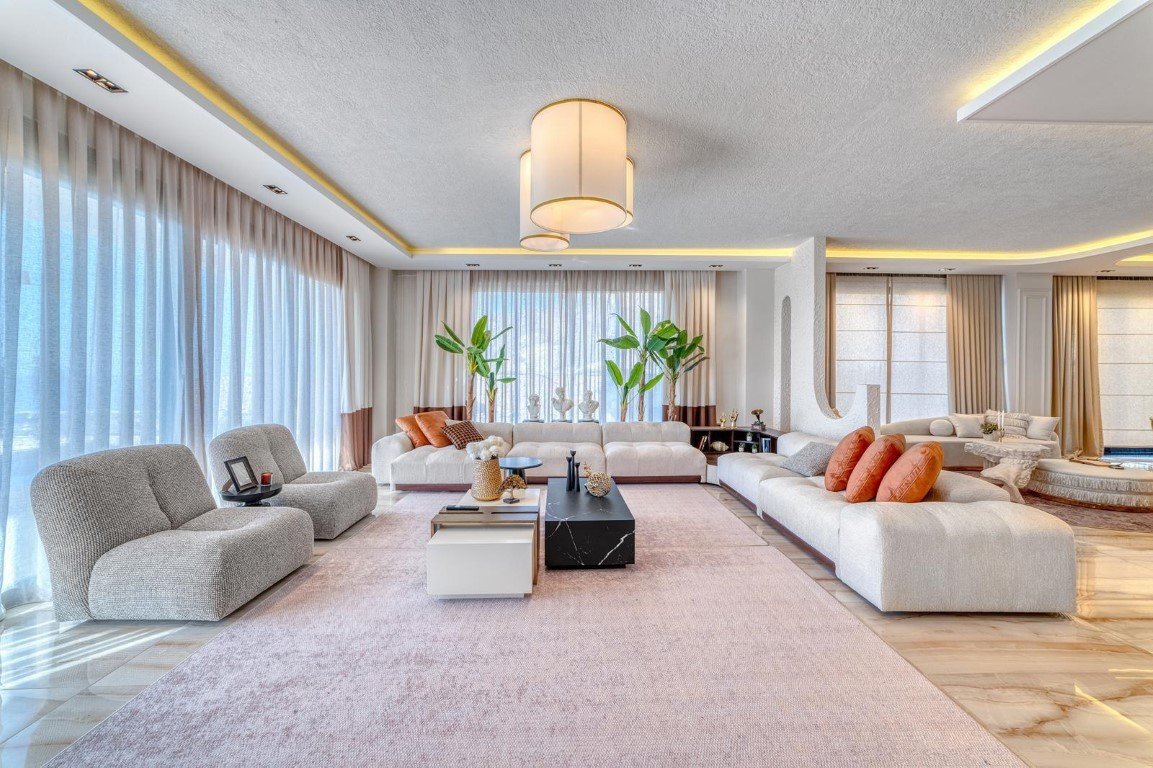 7 rooms Villa in Kargicak, Turkey No. 22129