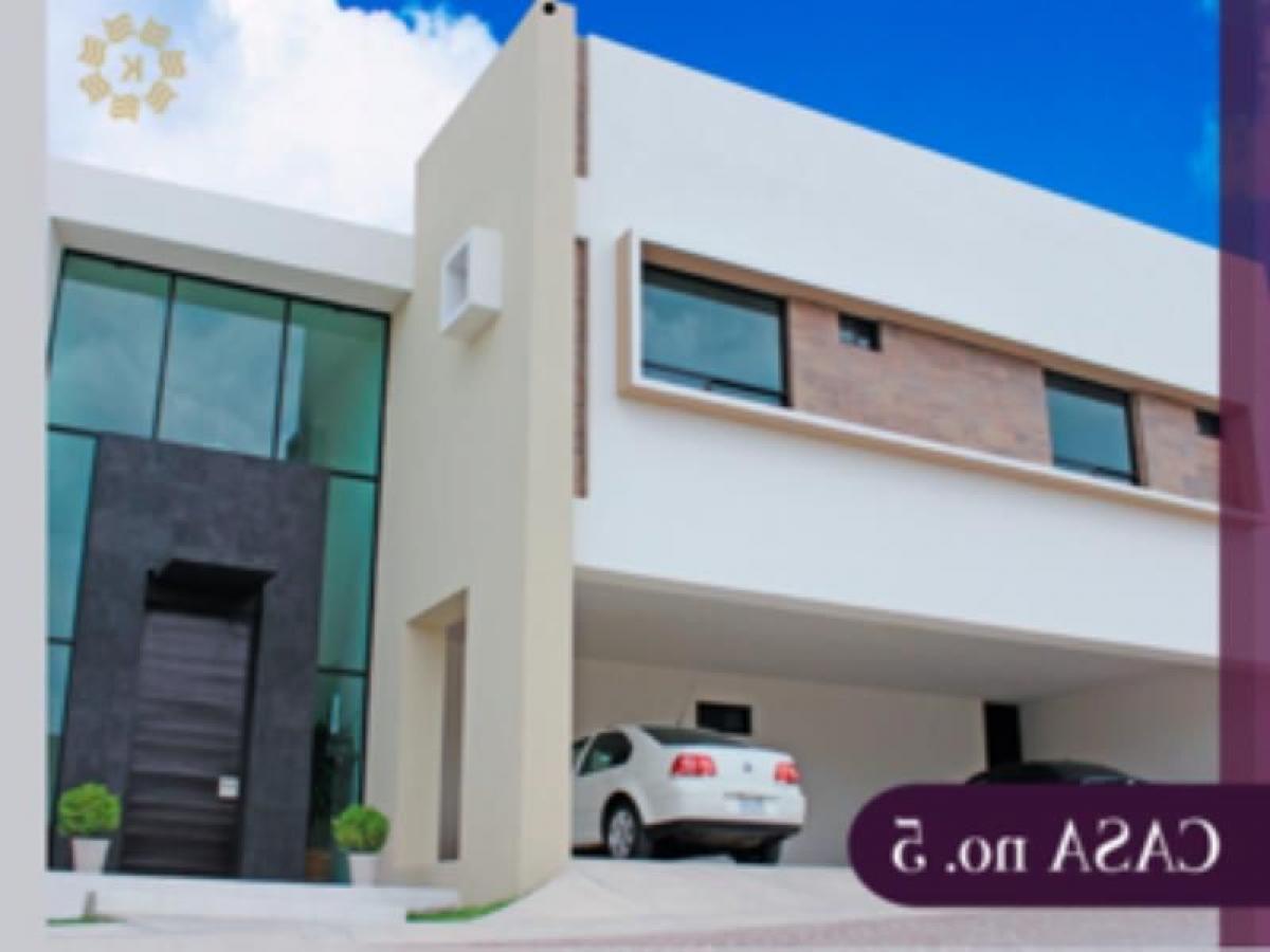 Casa de 3 dormitorios en Querétaro, Mexico No. 179495