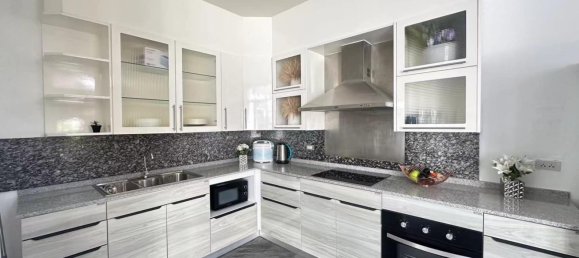 4 bedrooms Cafe / restaurant in Pattaya, Thailand No. 25214 3