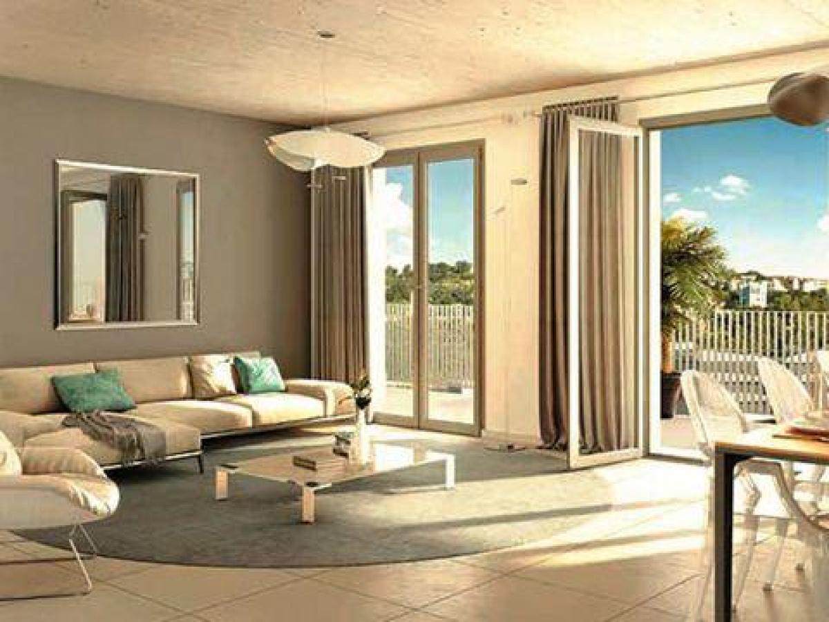 4 bedrooms Condo in Lyon, France No. 26080