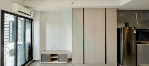 Apartamento em condomínio em Phra Khanong, Thailand N.º 69804 4