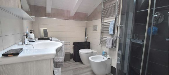 Квартира с 2 комнатами в Лоано, Италия № 291988 17