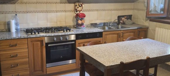 4 rooms House in Arezzo, Italy No. 163744 6