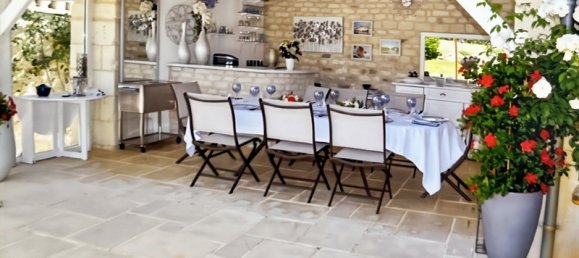 Замки и поместья с 6 спальнями в Шательро, Франция № 293765 20