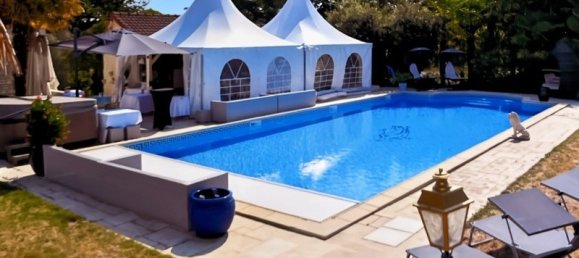 Замки и поместья с 6 спальнями в Шательро, Франция № 293765 19