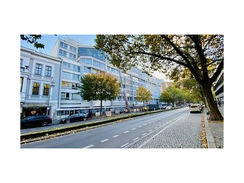 Estudio en Schoneberg, Germany No. 28455