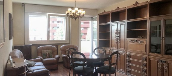 4 rooms Apartment in Bergamo, Italy No. 234346 2